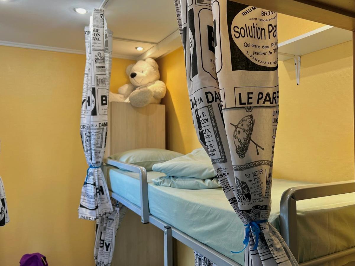 Pechersky Hostel Киев Екстериор снимка