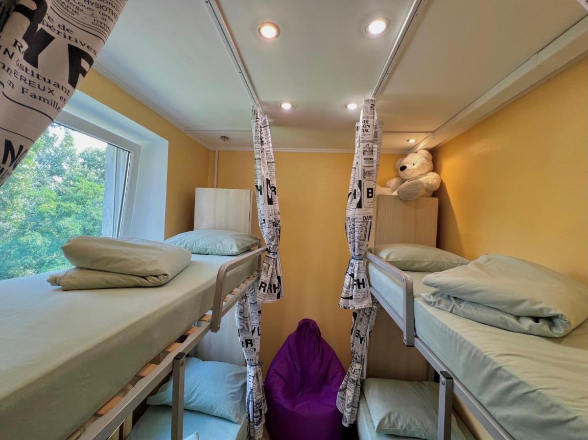 Pechersky Hostel Киев Екстериор снимка